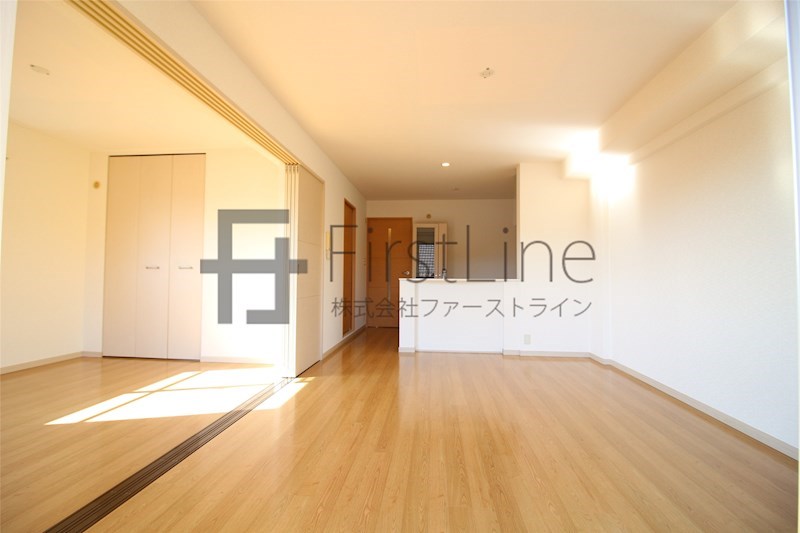 居室・リビング　別号室の写真です