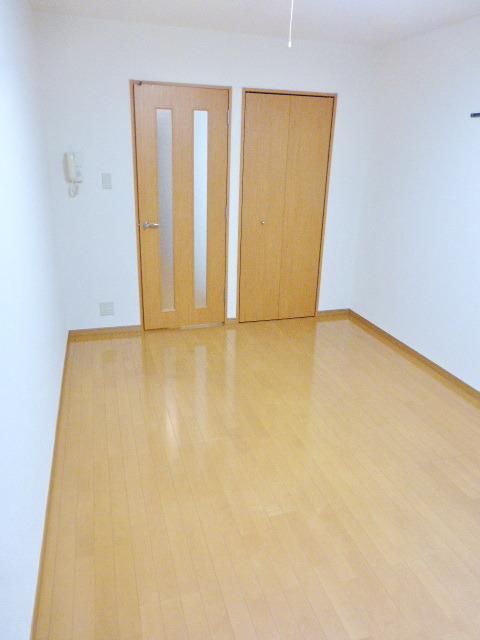 居室・リビング　★ゆったりした洋室です★