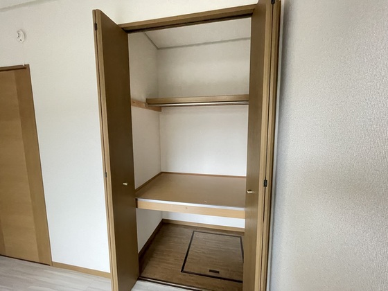 収納　※他の号室の写真になります。