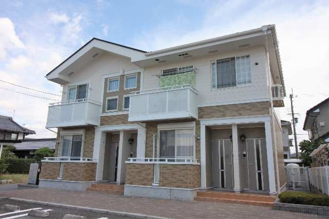 建物外観　全室角部屋