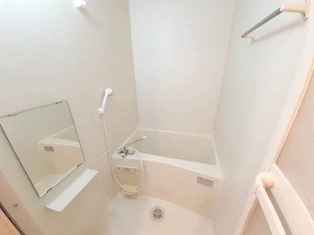 バス・シャワールーム　お風呂です