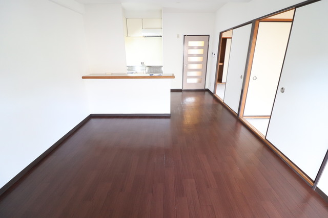 居室・リビング　１３．３帖　リビング