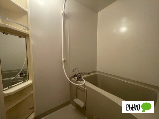 バス・シャワールーム　同タイプ別部屋