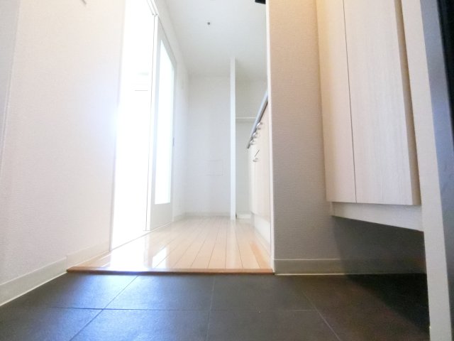 玄関　詳細は、RISUMO江坂本店→06-6155-7137まで♪