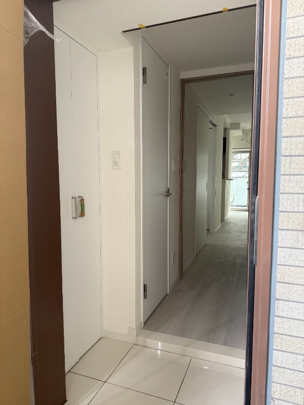 玄関　収納豊富なシューズボックスです♪