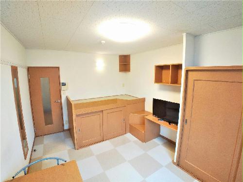 居室・リビング　カーペットの使用は部屋によって異なる場合がございます。