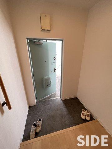 玄関　※別号室参考画像