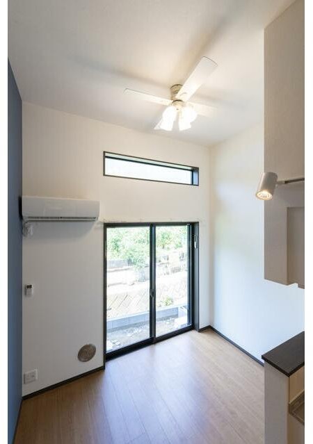 居室・リビング　使いやすい形の為、レイアウトを楽しめます♪