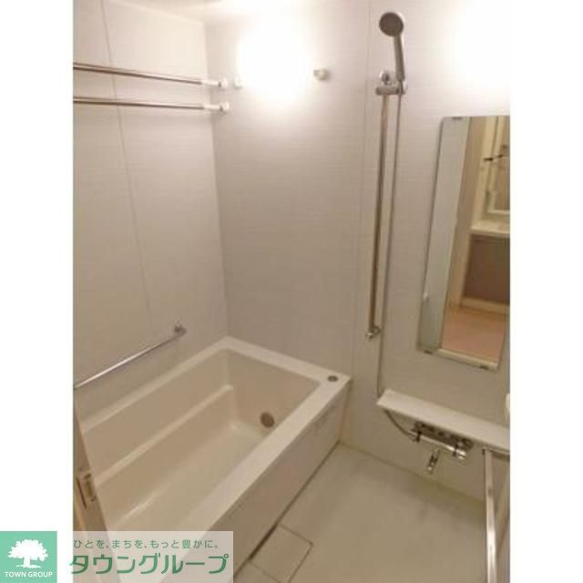 バス・シャワールーム　※写真は同タイプ住戸です。
