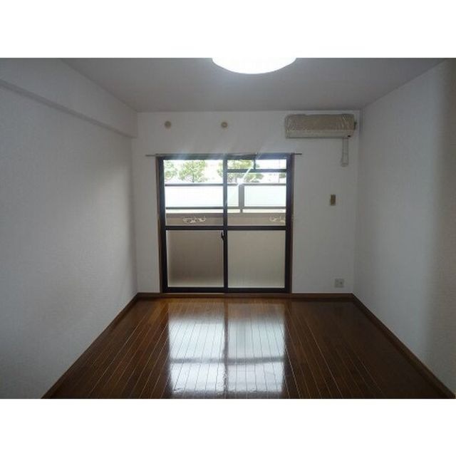 居室・リビング　【居間・リビング】写真はイメージになります。現況優先になりま