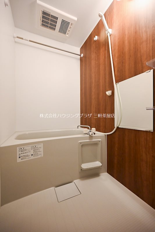 バス・シャワールーム　※同タイプ別室参考写真