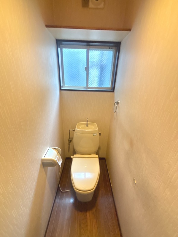 トイレ　改装工事中