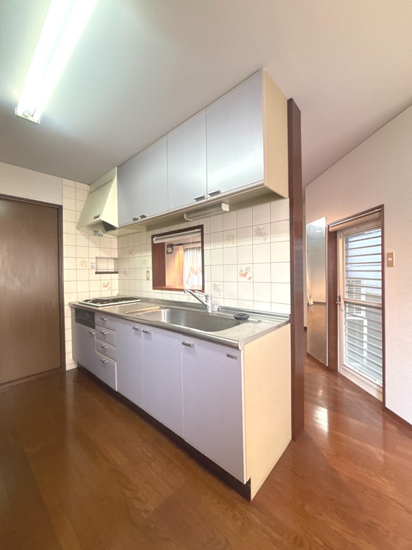 キッチン　改装工事中