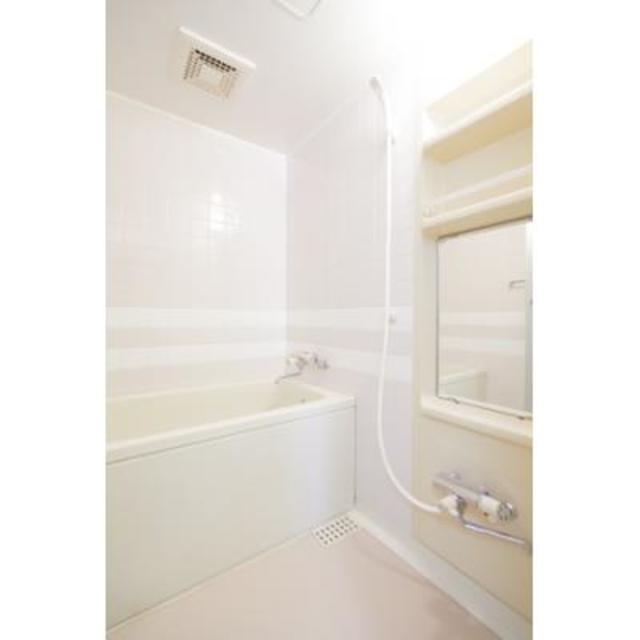 バス・シャワールーム　※写真は同タイプ住戸です。