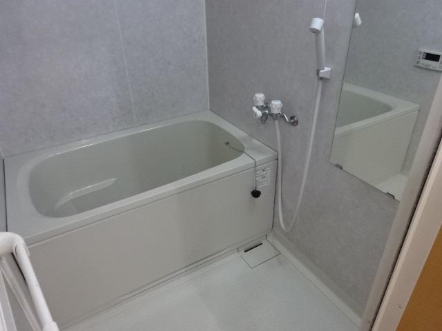 バス・シャワールーム　追焚機能付バス