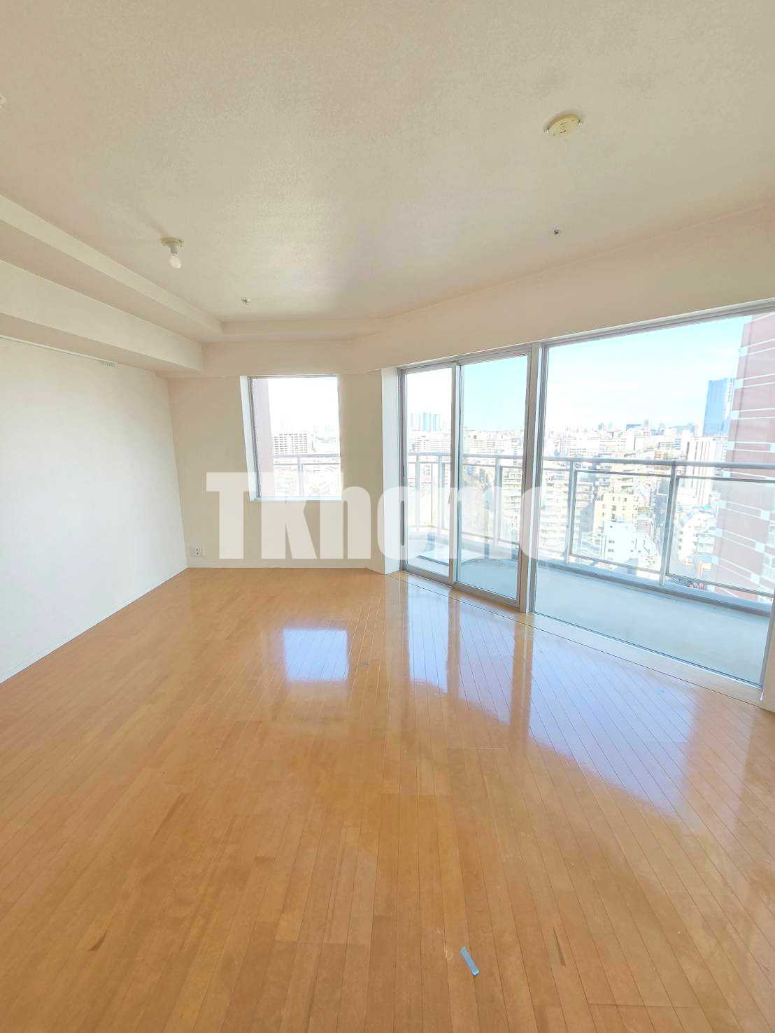 居室・リビング　明るいリビングダイニング