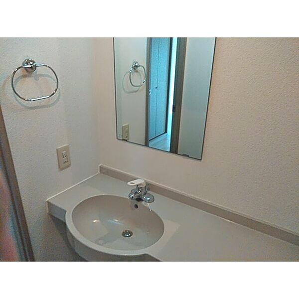 洗面設備　洗面所です