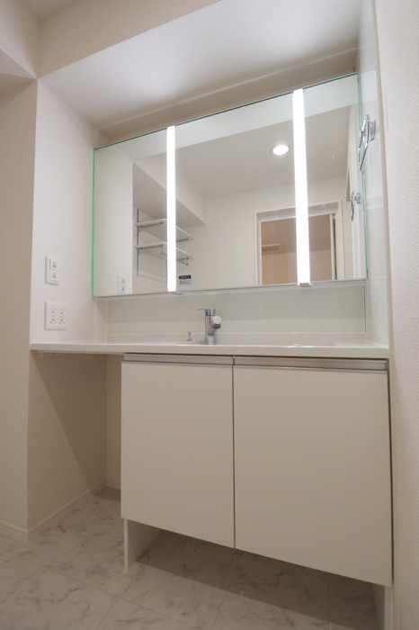 洗面設備　同メーカー施工例
