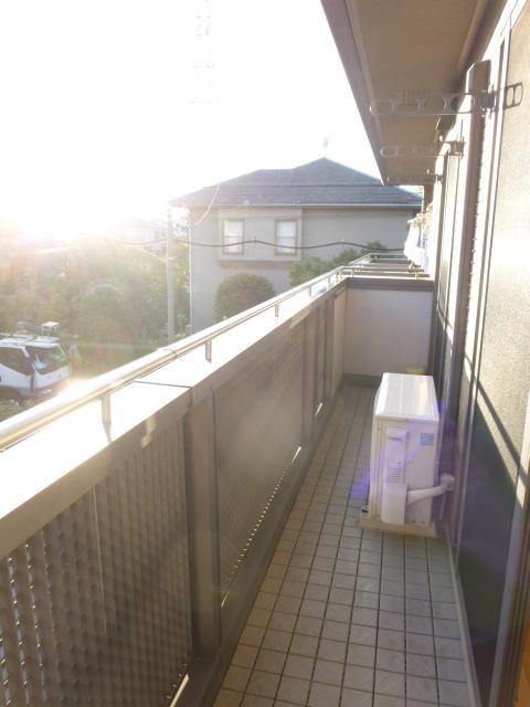 バルコニー　落ち着いた時間を過ごせるバルコニーです