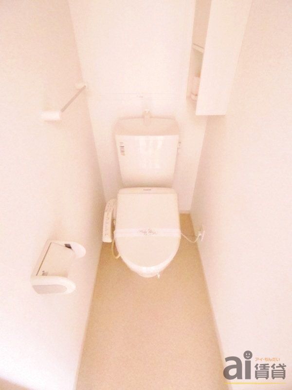 トイレ　※別号室写真です