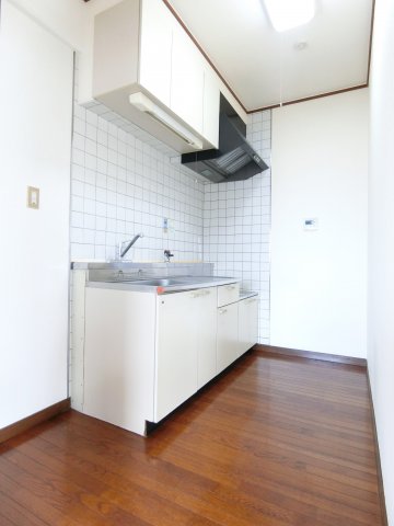 キッチン　システムキッチンに変わってます