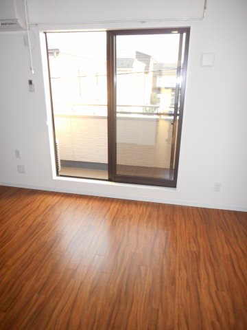 バルコニー　バルコニーがあります