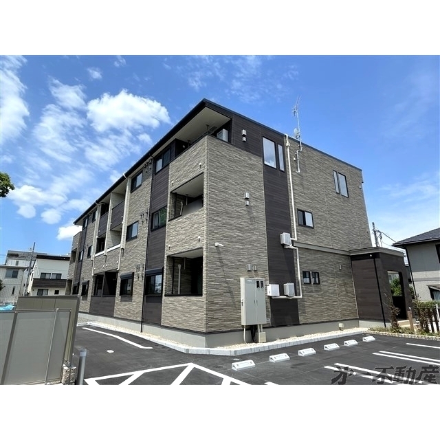 エントランス　建物外観