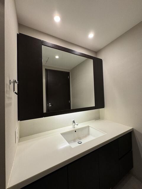 洗面設備　赤坂タワーレジデンスＴｏｐ　ｏｆｆ　ｔｈｅ　Ｈｉｌｌ