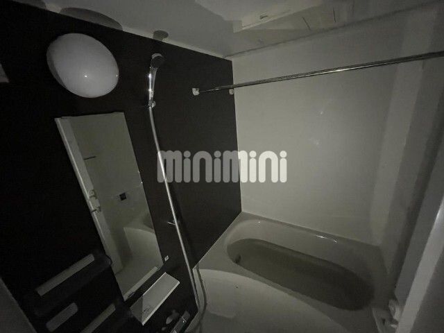 バス・シャワールーム　別号室の参考写真です