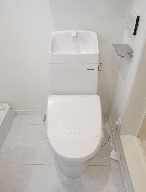 トイレ　トイレ