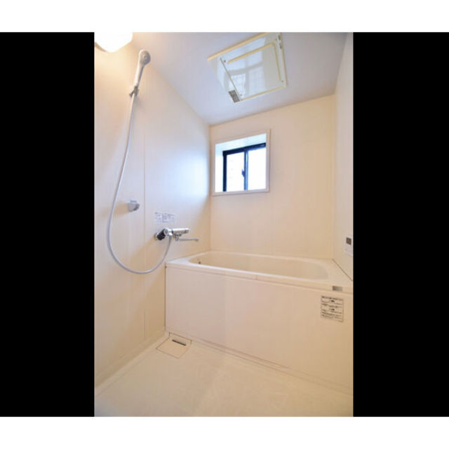 バス・シャワールーム　同物件・他号数写真となります。現況と異なる場合がございます。