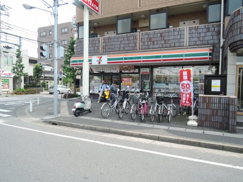 コンビニ　セブンイレブン 東船橋2丁目店（コンビニ）まで202m