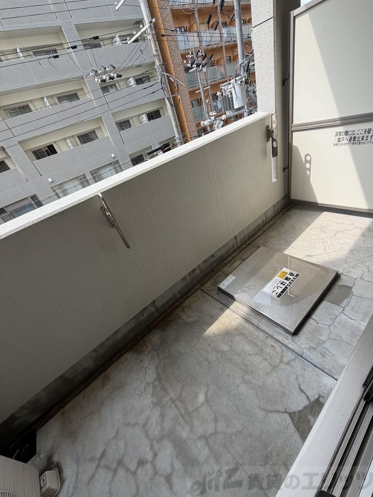 バルコニー　バルコニー