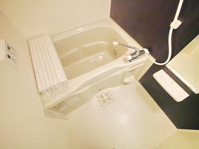 バス・シャワールーム　★いつでも温かいお風呂に入れる追焚機能付★