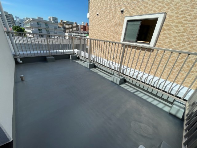 バルコニー　広々としたバルコニーです