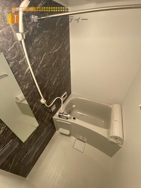 バス・シャワールーム　おしゃれなバスルーム。