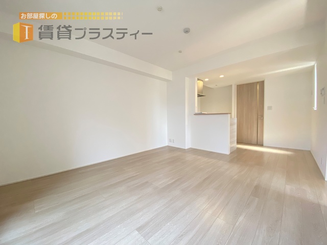 居室・リビング　対面キッチンで楽しく料理。