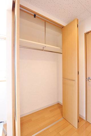収納　広々クローゼットでお部屋も広く使えます
