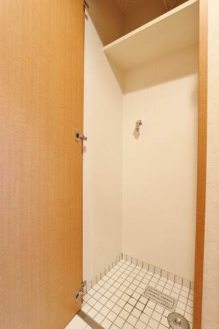 その他設備　室内洗濯機置場です