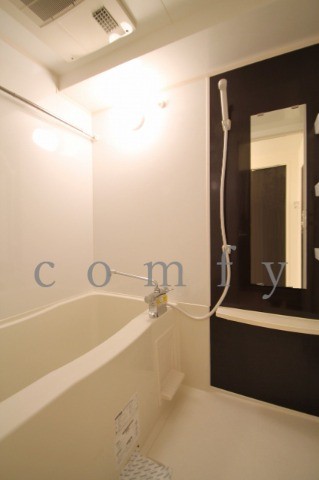 バス・シャワールーム　浴室乾燥機付きお風呂