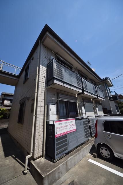 建物外観　★目の前が駐車場です★