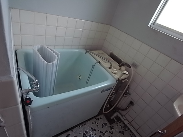 バス・シャワールーム　バスルーム