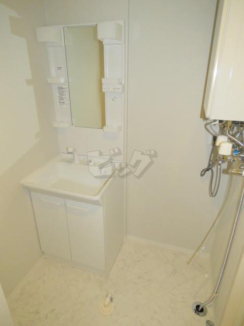 洗面設備　シャンプードレッサーはうれしいですね♪