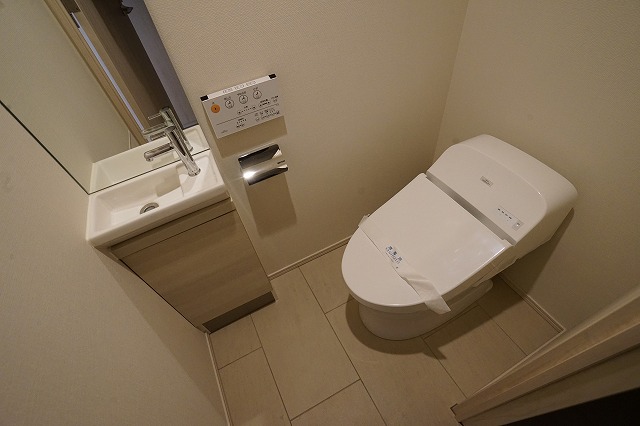 トイレ　トイレ