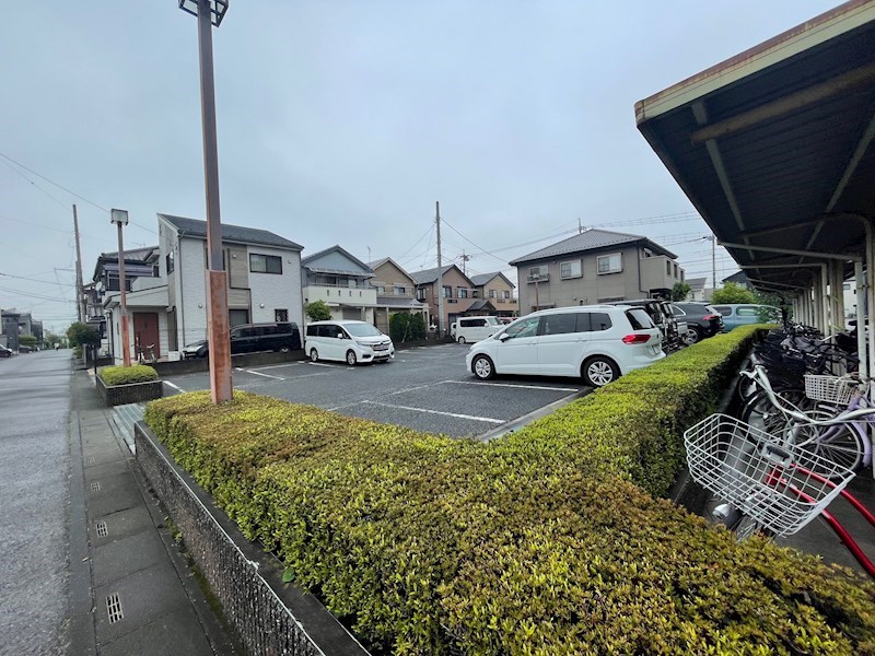 駐車場　駐車場（要空き確認）
