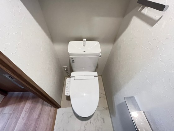 トイレ　※別部屋の写真です