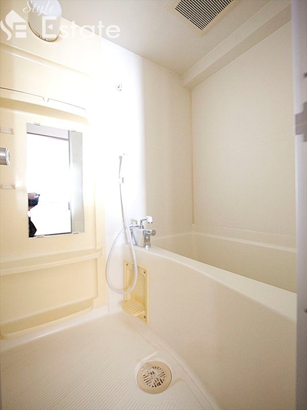 バス・シャワールーム　バスルーム