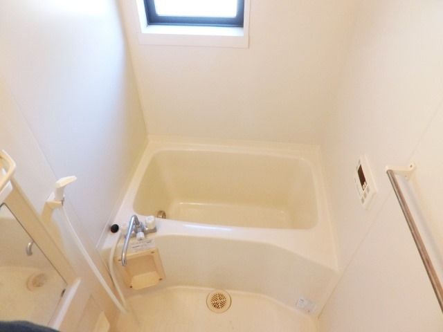 バス・シャワールーム　1日の疲れを洗い流すバスルーム