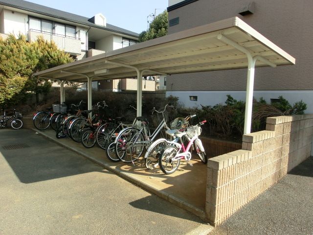 その他共有部分　便利な駐輪場です。