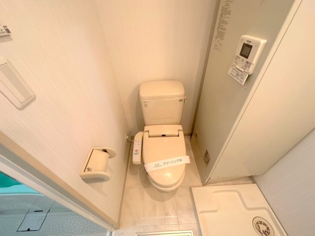 トイレ　綺麗なトイレにはウォシュレット標準装備です。